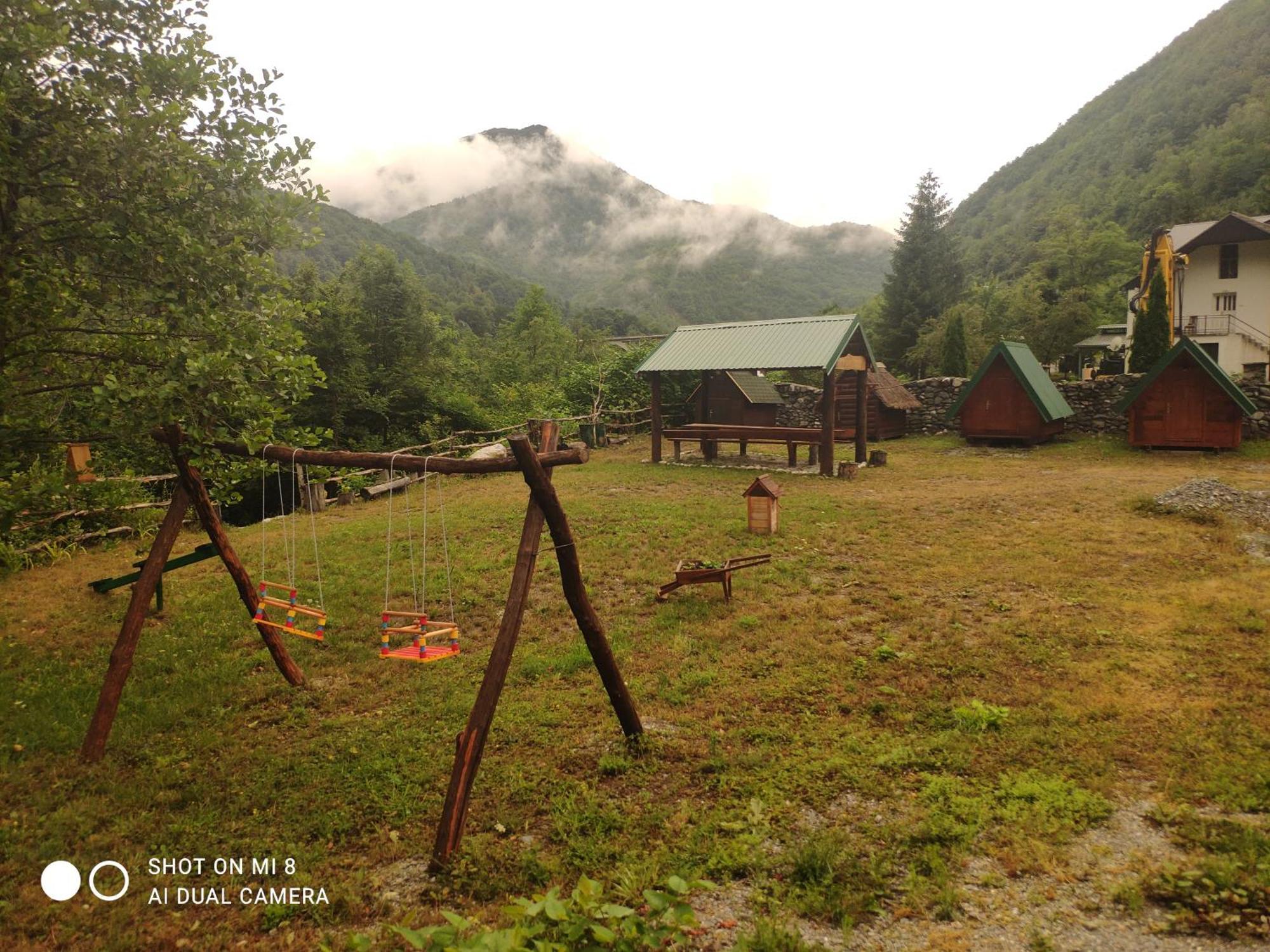 Private Accommodation Kalezic Mojkovac Ruang foto